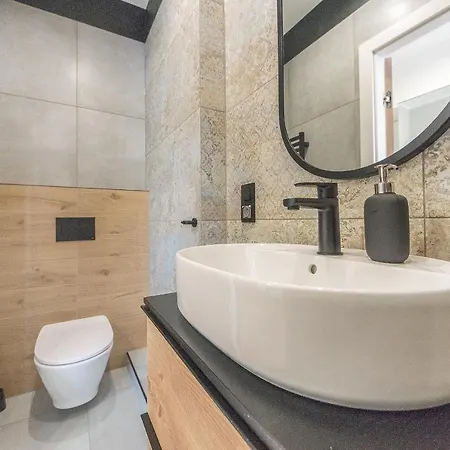 Comfort Apartments Lakowa 9 *